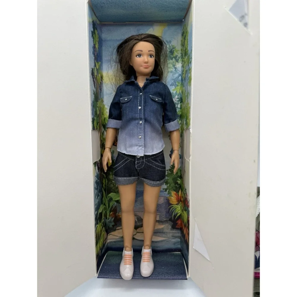 Lammily Traveler Doll 11